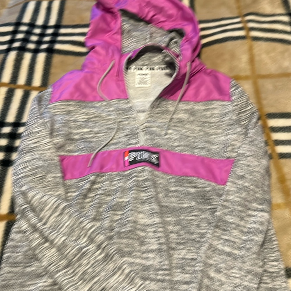PINK Hoodie NWTO